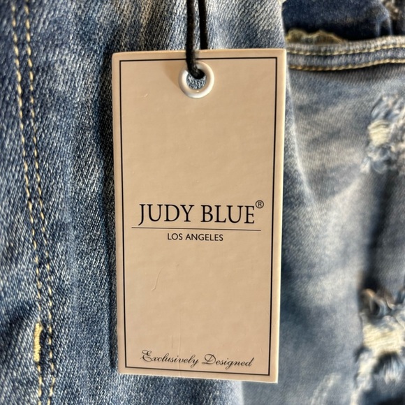 JUDY BLUE Sz 18W Jeans Distressed Raw Hem Straight Leg High Rise Mid-Wash NEW - Picture 4 of 16